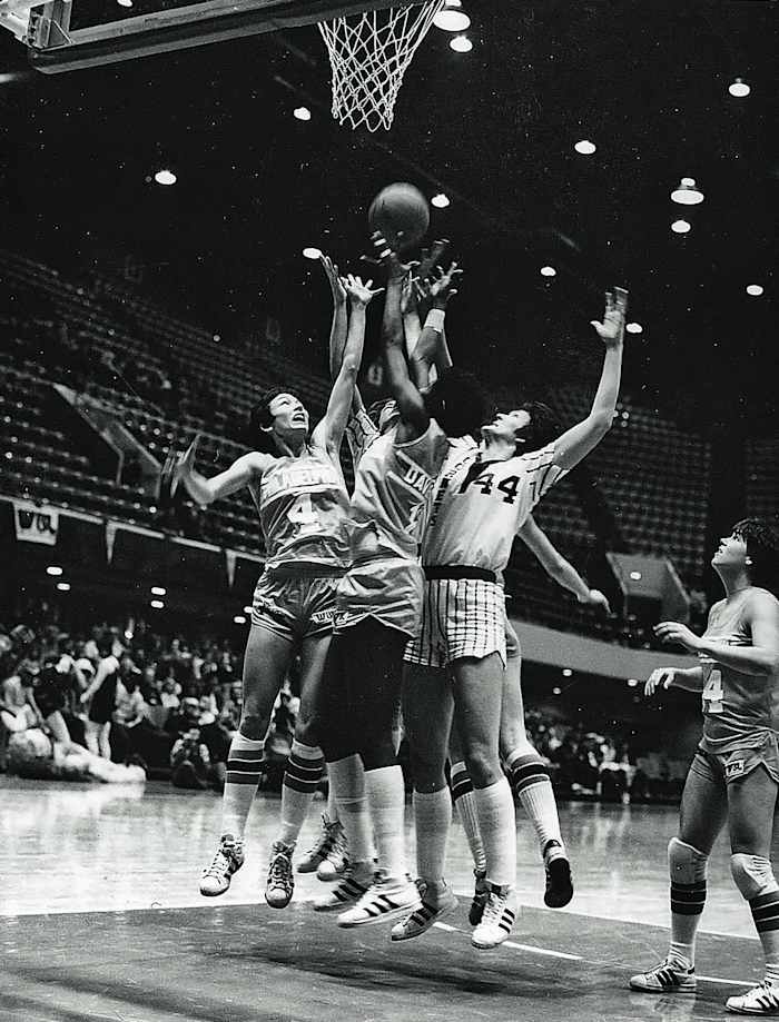 Kunzmann (No. 44, with the Cornets) built her reputation not by making baskets but by sticking her nose in every scrap to help her team.